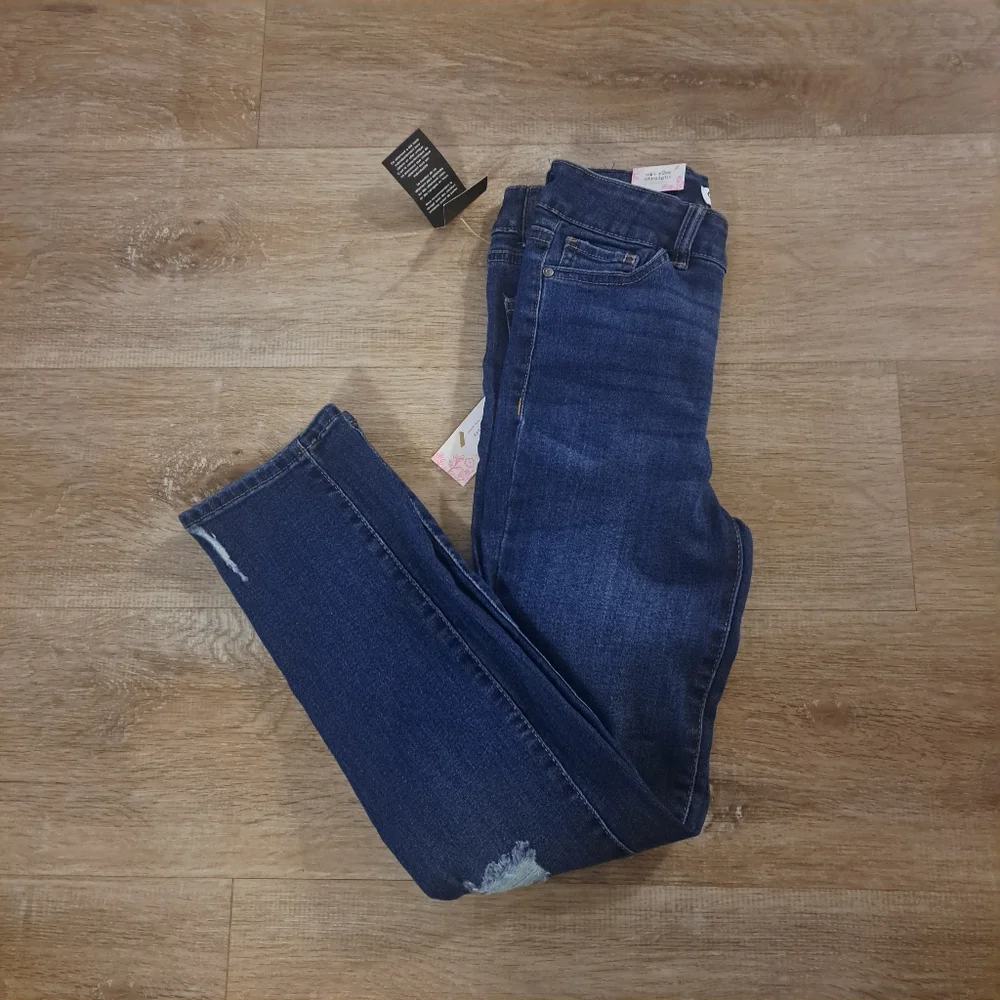 Celebrity Pink Kids Stylish Blue Denim Distressed Jeans Girl's Size 10 NWT